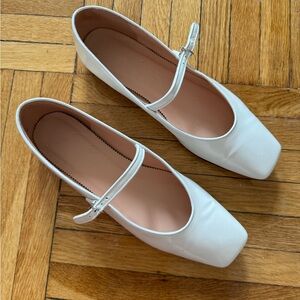Elegant White Mary Jane Shoes